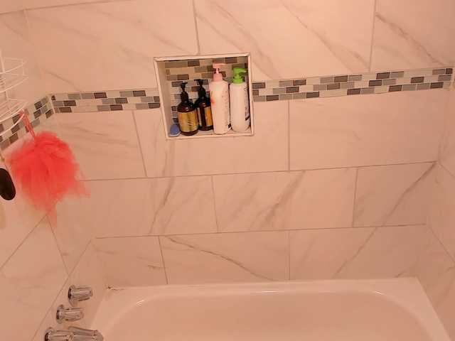 Yiauana's BongaCams show and profile