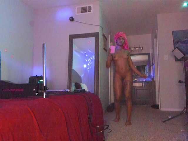 Yiauana's BongaCams show and profile