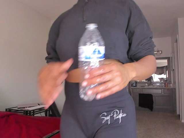 Yiauana's BongaCams show and profile