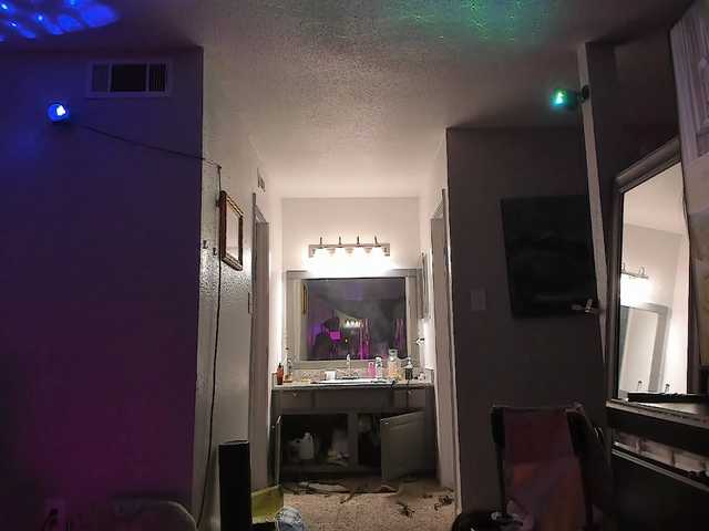 Yiauana's BongaCams show and profile