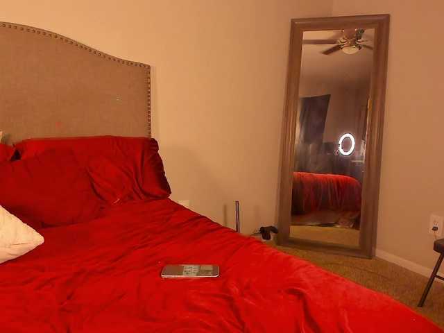 Yiauana's BongaCams show and profile