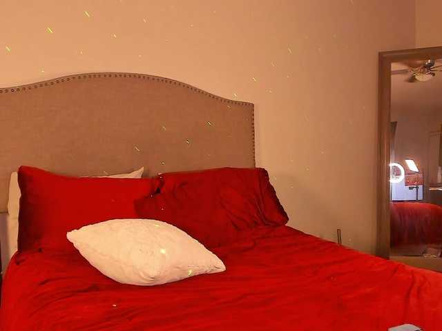 Yiauana's BongaCams show and profile