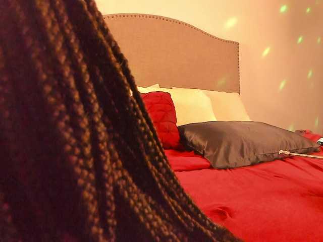 Yiauana's BongaCams show and profile