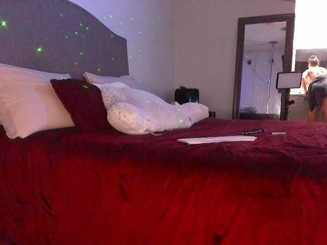 Yiauana's BongaCams show and profile