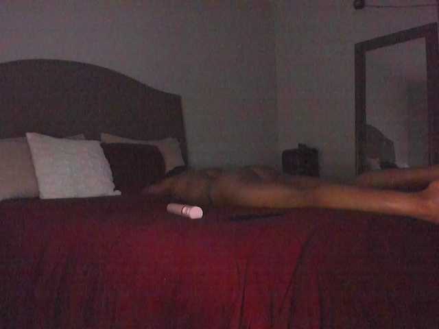 Yiauana's BongaCams show and profile