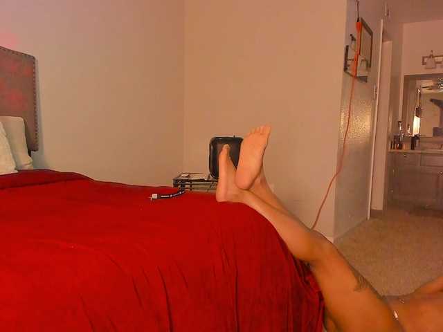 Yiauana's BongaCams show and profile