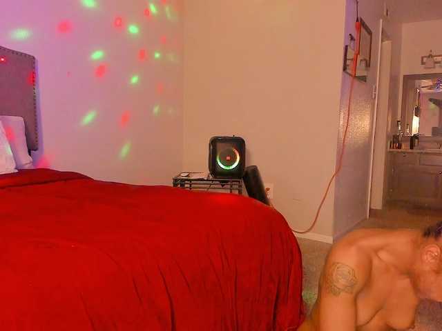 Yiauana's BongaCams show and profile