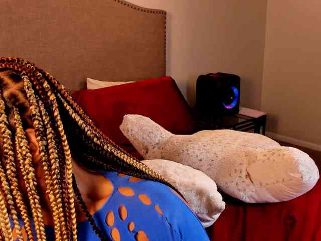Yiauana Live Webcam on BongaCams