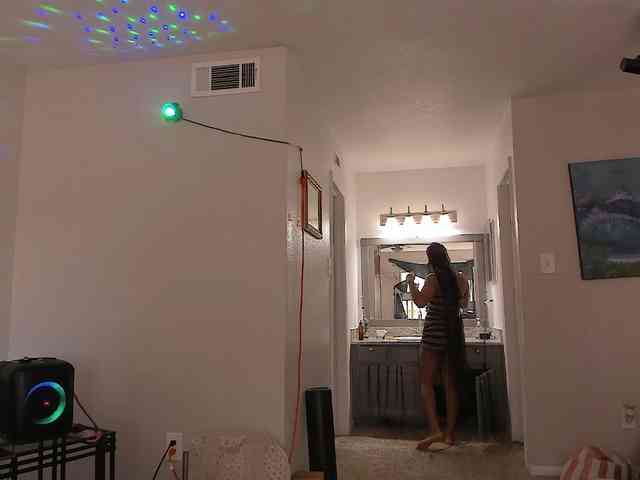 Yiauana Live Webcam on BongaCams