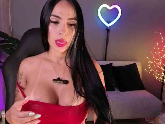 alina-cruz webcam