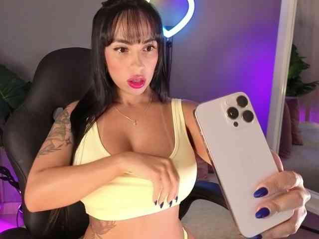 alina-cruz alina-cruz