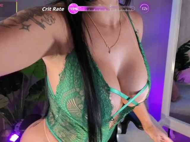 alina-cruz webcam
