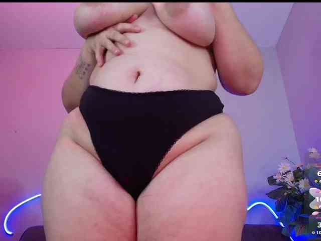 giordanapinoo Live Webcam on BongaCams