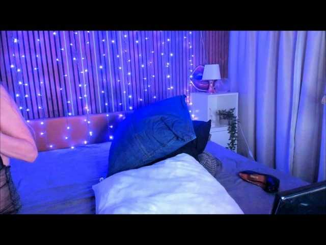 AngelCumsxxx's BongaCams show and profile