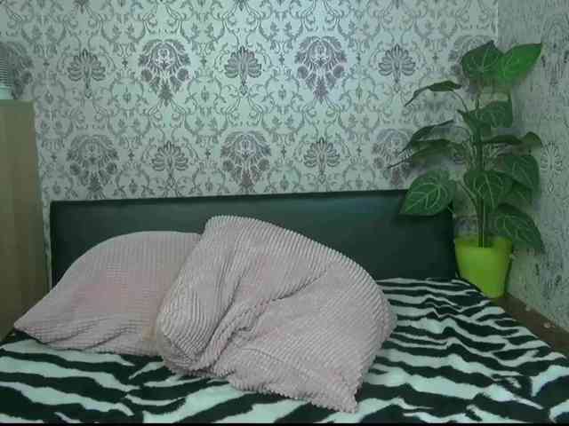 AngelCumsxxx webcam