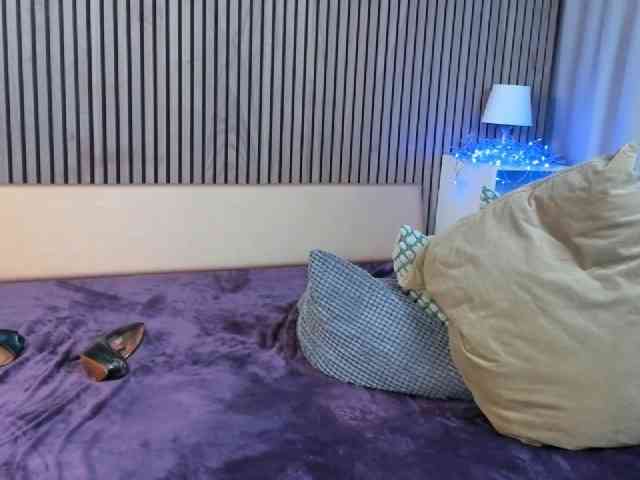 AngelCumsxxx webcam