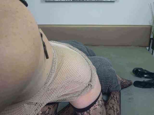 AngelCumsxxx webcam