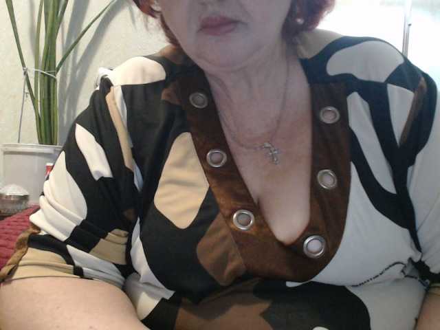 PeggySoft's BongaCams show and profile