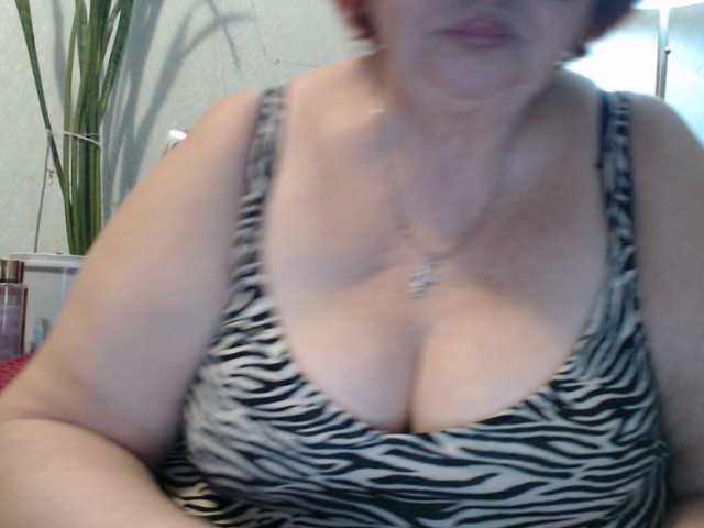 PeggySoft's BongaCams show and profile