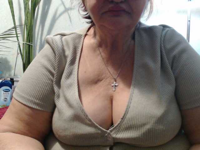 PeggySoft's BongaCams show and profile