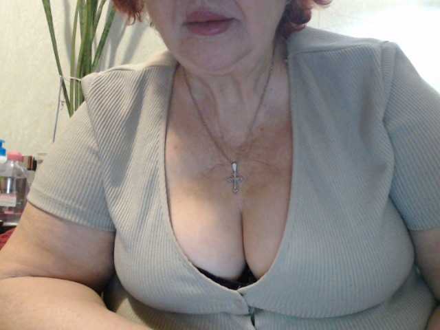 PeggySoft's BongaCams show and profile