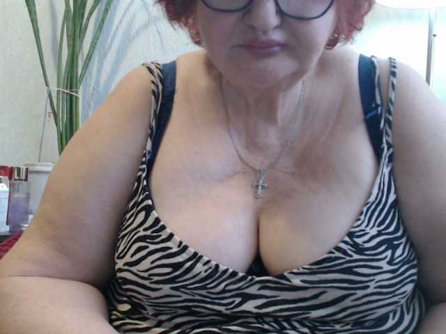 PeggySoft's BongaCams show and profile