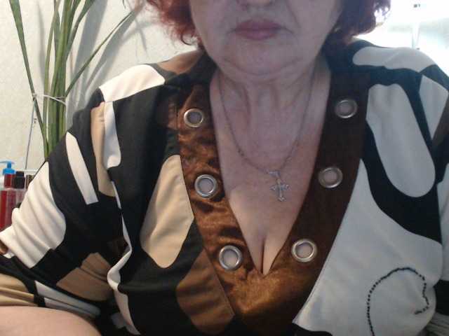 PeggySoft's BongaCams show and profile