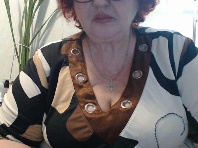 PeggySoft's BongaCams show and profile