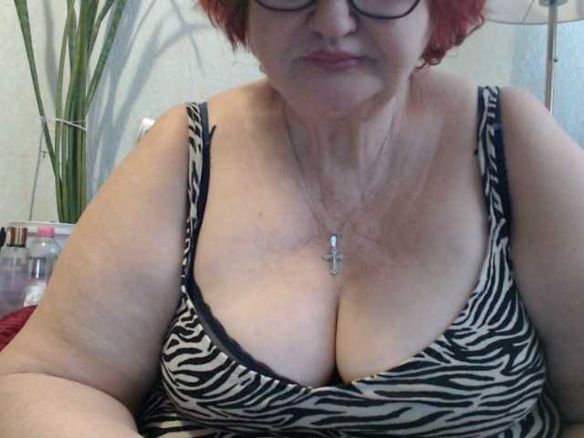 PeggySoft's BongaCams show and profile
