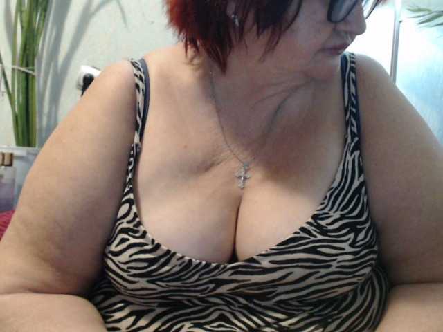 PeggySoft's BongaCams show and profile