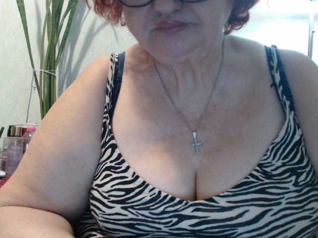 PeggySoft's BongaCams show and profile