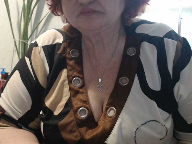 PeggySoft's BongaCams show and profile