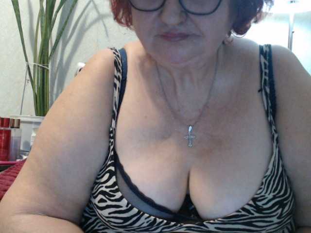 PeggySoft's BongaCams show and profile