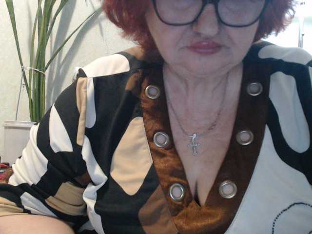 PeggySoft's BongaCams show and profile