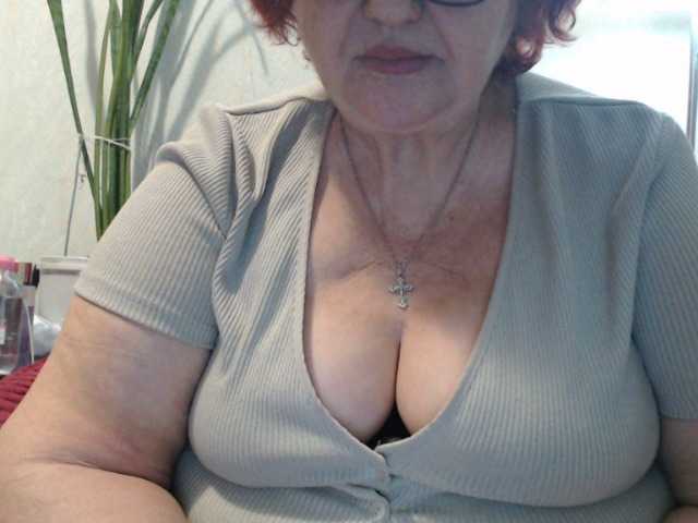 PeggySoft's BongaCams show and profile