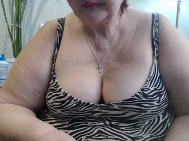PeggySoft's BongaCams show and profile