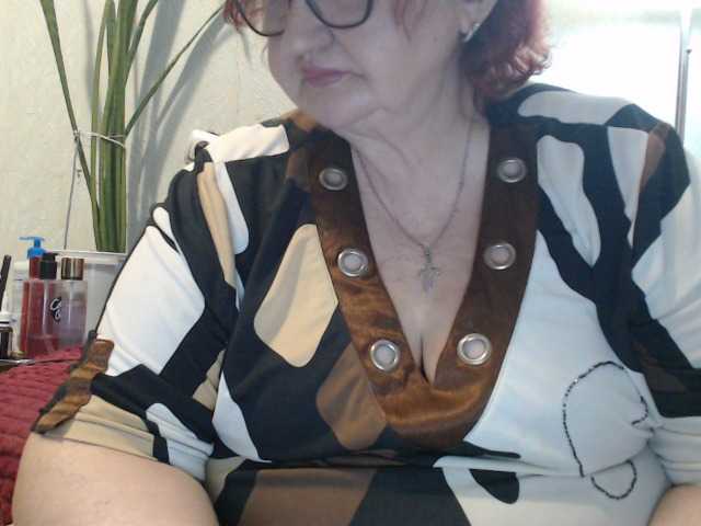 PeggySoft's BongaCams show and profile