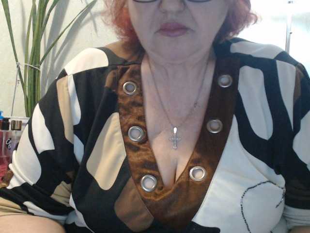 PeggySoft's BongaCams show and profile