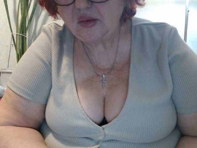 PeggySoft's BongaCams show and profile