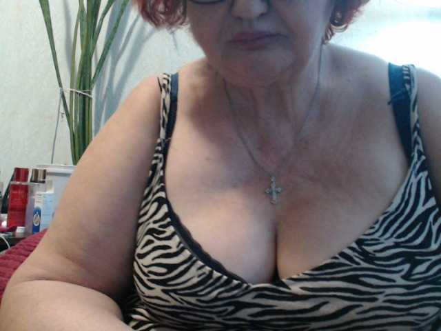 PeggySoft's BongaCams show and profile