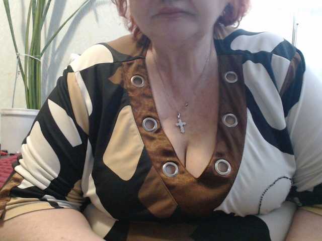 PeggySoft's BongaCams show and profile