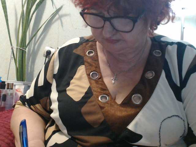 PeggySoft's BongaCams show and profile