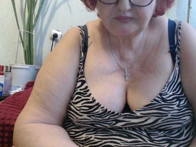 PeggySoft's BongaCams show and profile