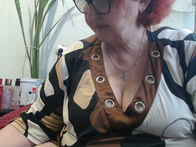 PeggySoft's BongaCams show and profile