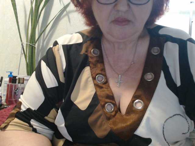 PeggySoft's BongaCams show and profile