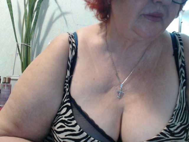 PeggySoft's BongaCams show and profile