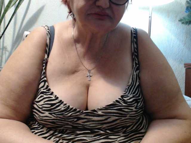 PeggySoft's BongaCams show and profile