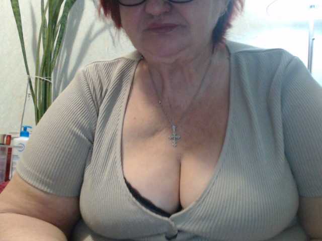 PeggySoft's BongaCams show and profile