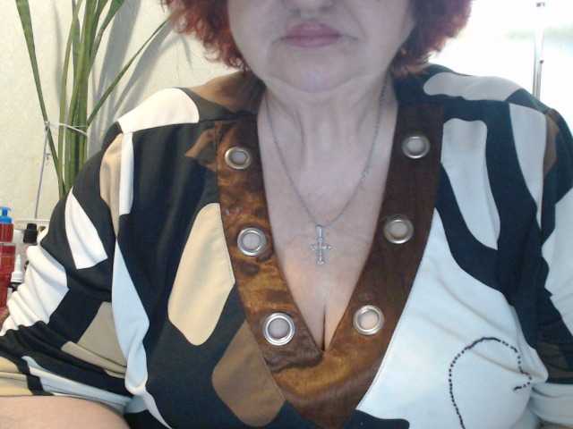 PeggySoft's BongaCams show and profile