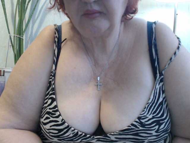 PeggySoft's BongaCams show and profile